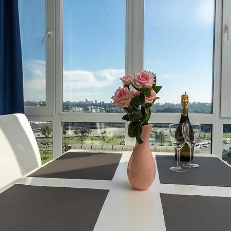 Fashionable Panoramic Apartments Dnieper. Obolon Kiev Bagian luar foto