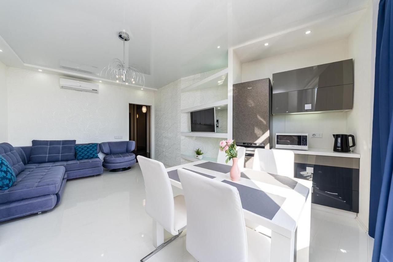 Fashionable Panoramic Apartments Dnieper. Obolon Kiev Bagian luar foto
