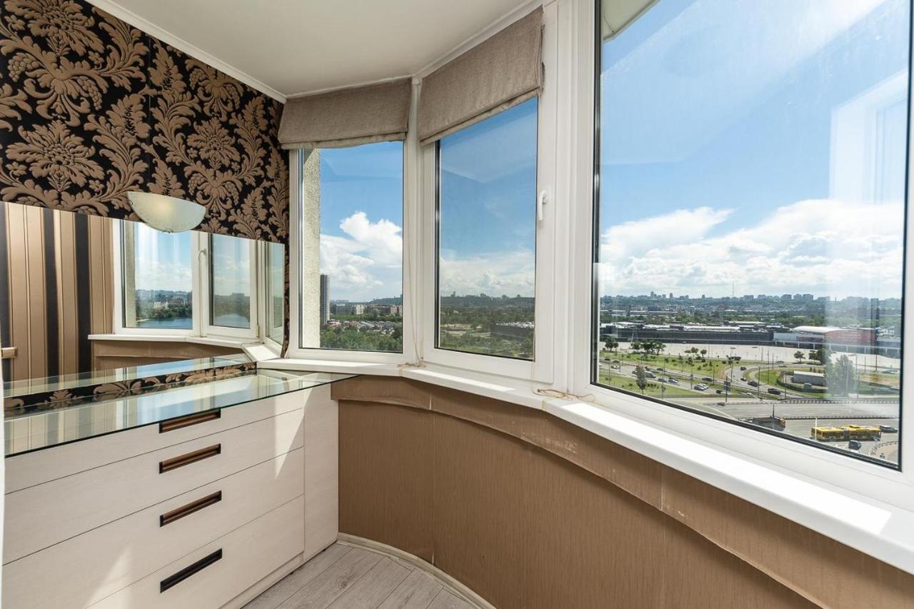 Fashionable Panoramic Apartments Dnieper. Obolon Kiev Bagian luar foto