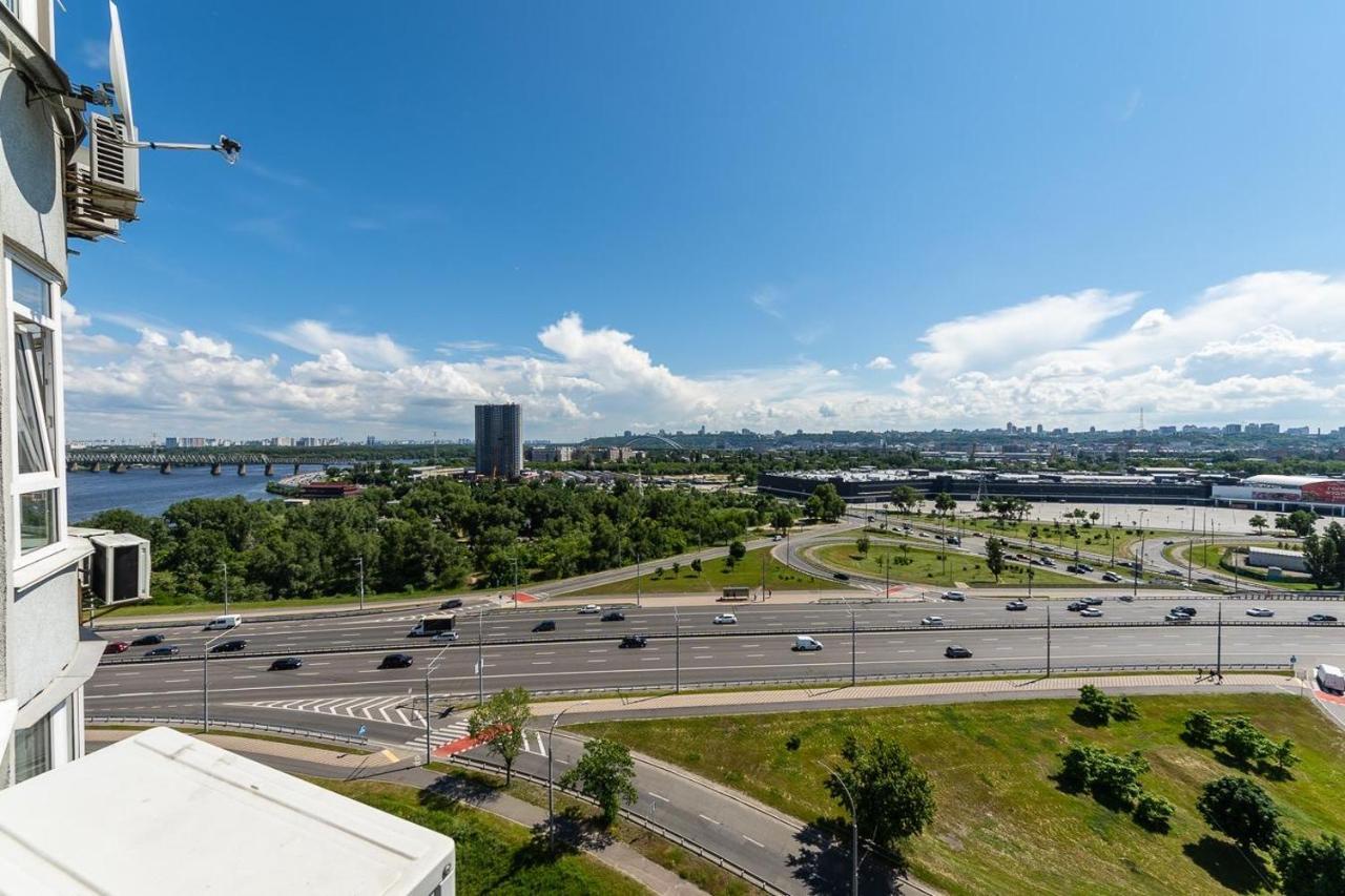 Fashionable Panoramic Apartments Dnieper. Obolon Kiev Bagian luar foto