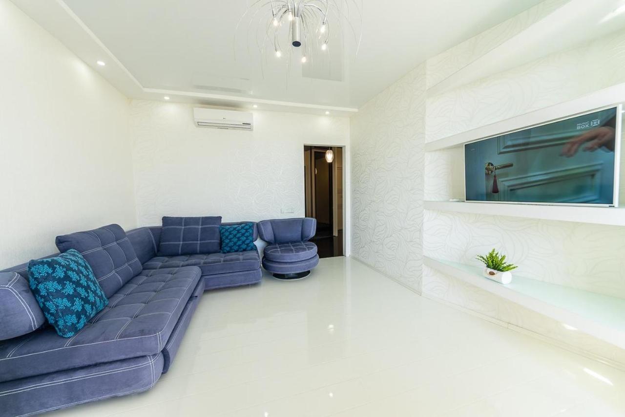 Fashionable Panoramic Apartments Dnieper. Obolon Kiev Bagian luar foto
