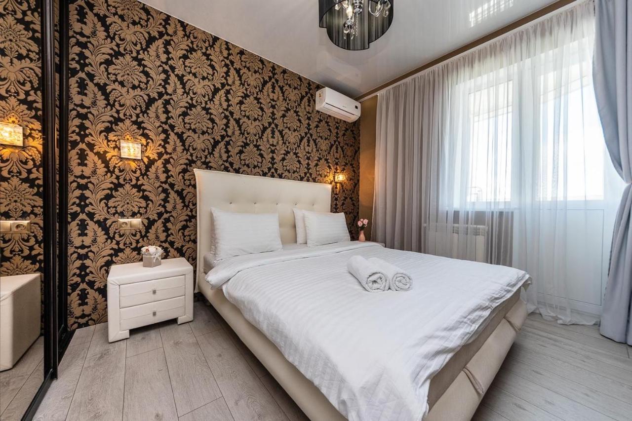 Fashionable Panoramic Apartments Dnieper. Obolon Kiev Bagian luar foto