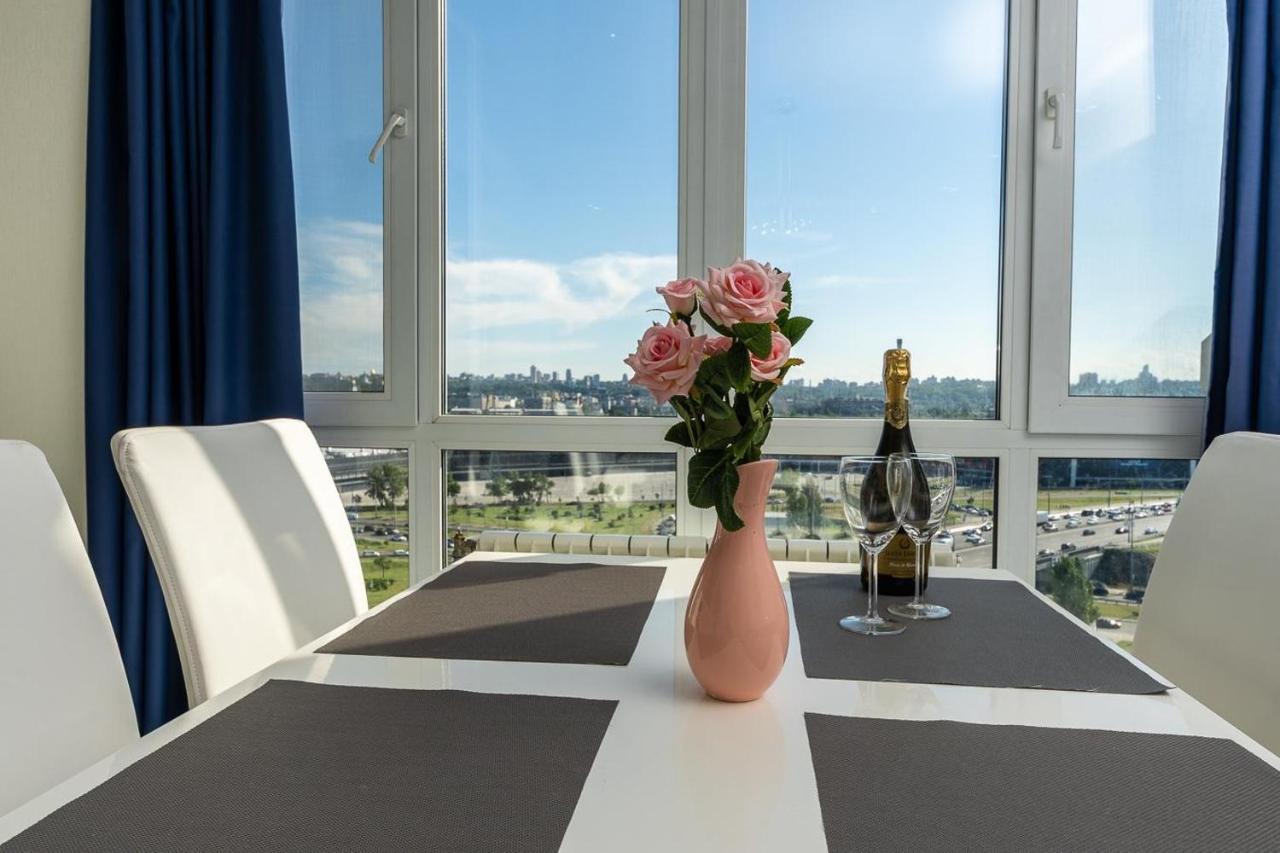 Fashionable Panoramic Apartments Dnieper. Obolon Kiev Bagian luar foto